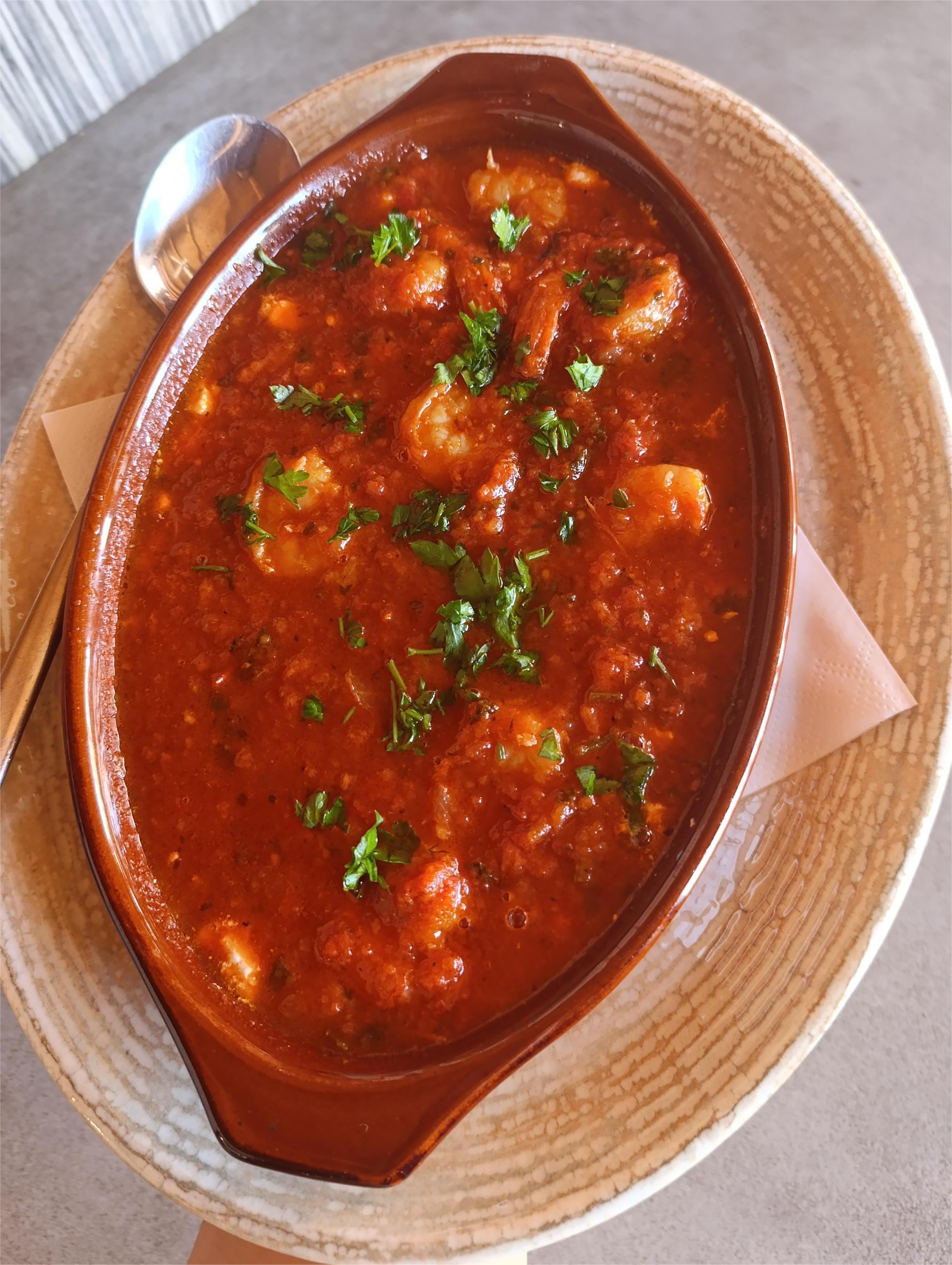 Shrimps saganaki